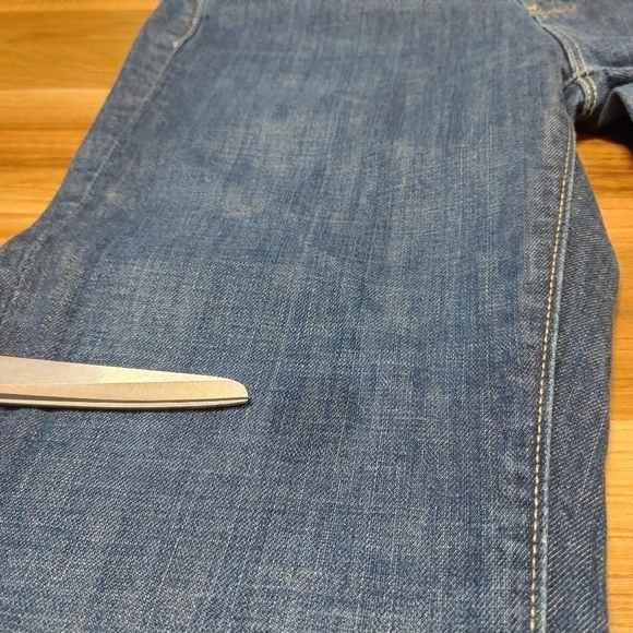 American Eagle AE77 Embroidered Pocket Flare Jeans 4 - Picture 13 of 15